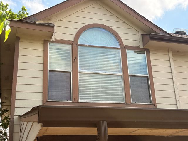 4724 Maple Hill Drive, Fort Worth, TX 76123