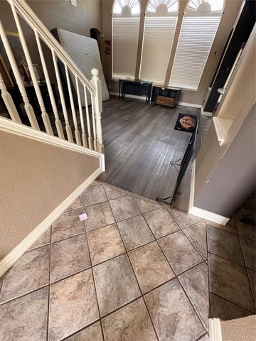 4724 Maple Hill Drive, Fort Worth, TX 76123