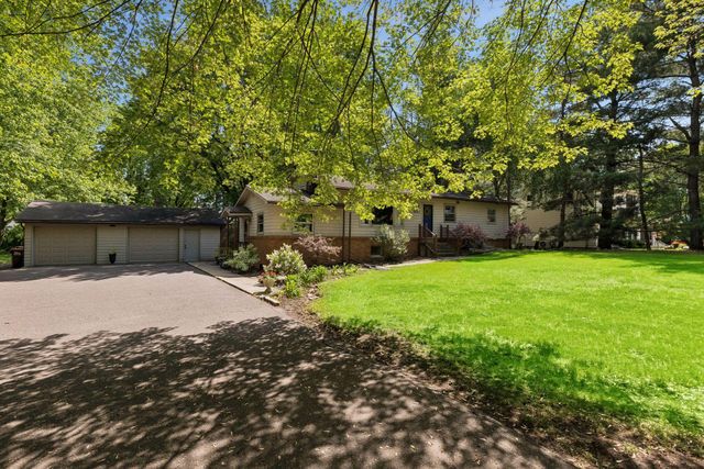 9883 Brookview Road, Woodbury, MN 55125