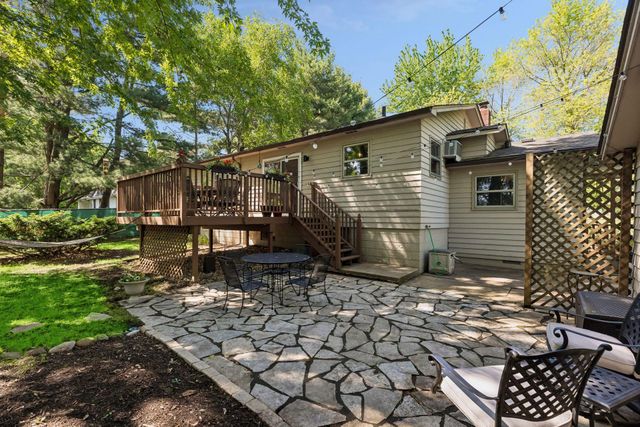 9883 Brookview Road, Woodbury, MN 55125