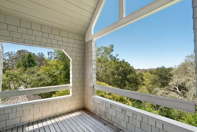 117 Moore Creek Road, Santa Cruz, CA 95060