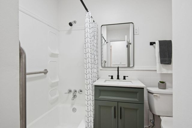 1656 Page Road, Columbus, OH 43207