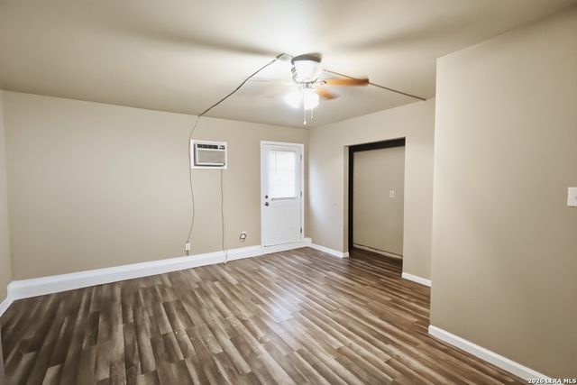 7303 Flintwood Circle, San Antonio, TX 78249