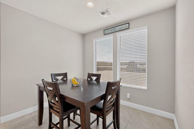 6605 Nacelle Road NE, Rio Rancho, NM 87144