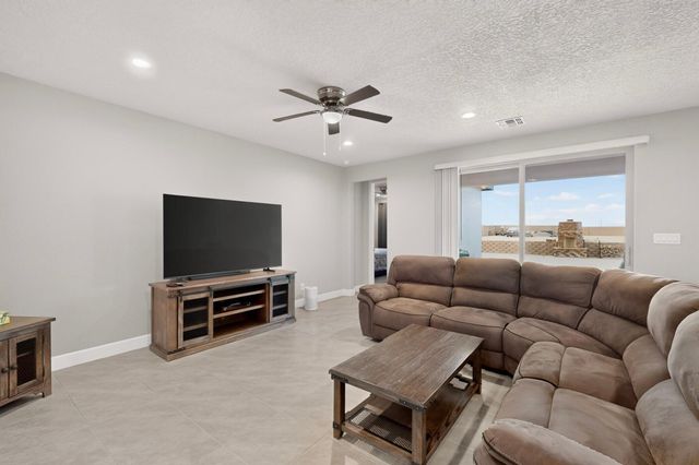 6605 Nacelle Road NE, Rio Rancho, NM 87144