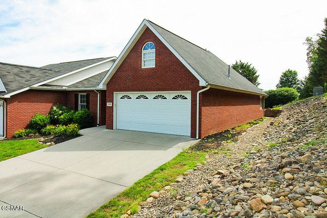 100 Honey Ridge Way, Knoxville, TN 37924