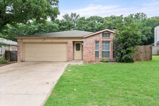 1217 Hidden Creek Drive, Mansfield, TX 76063