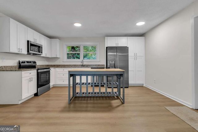 170 Peachtree Court, Riverdale, GA 30274
