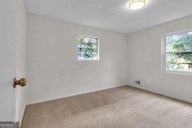 170 Peachtree Court, Riverdale, GA 30274