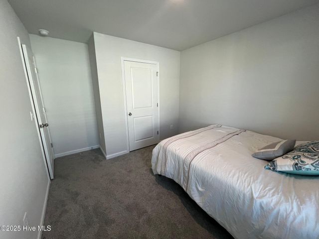 115 Cleat Drive, Surf City, NC 28445