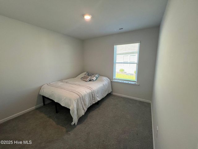 115 Cleat Drive, Surf City, NC 28445