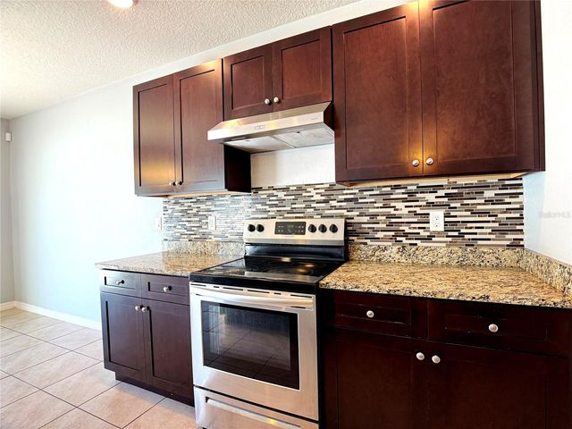 389 TANGLEWOOD DRIVE, Davenport, FL 33896