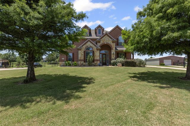 5024 Running Brook Drive, Joshua, TX 76058