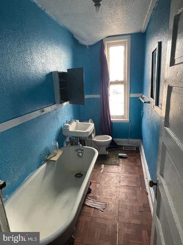 2033 ROBB ST, Baltimore, MD 21218