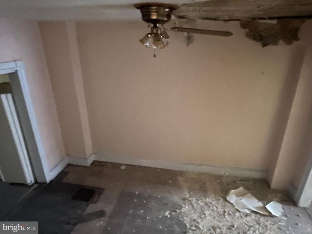 2033 ROBB ST, Baltimore, MD 21218