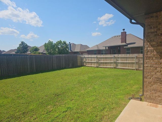 2401 El Cajon Street, Edmond, OK 73034