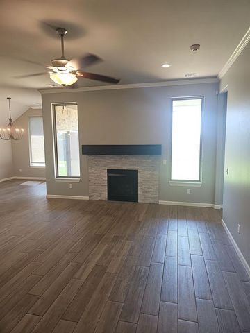 2401 El Cajon Street, Edmond, OK 73034