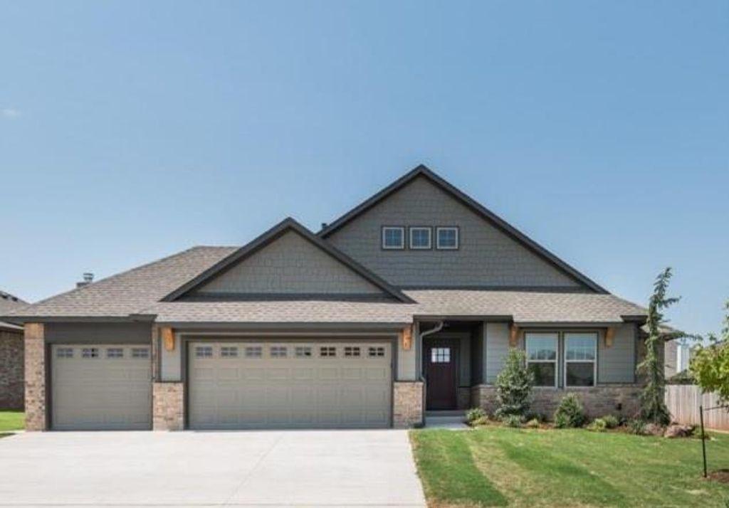 2401 El Cajon Street, Edmond, OK 73034