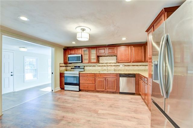 845 Indian Creek RD, Chesapeake, VA 23322