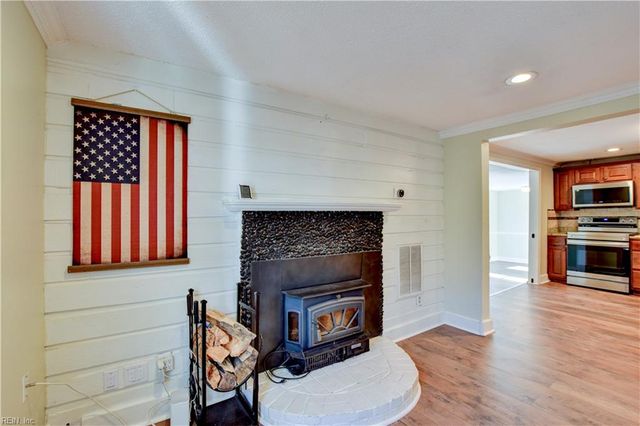 845 Indian Creek RD, Chesapeake, VA 23322