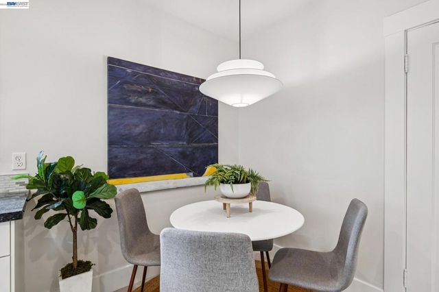 1827 Santa Clara Ave, Alameda, CA 94501