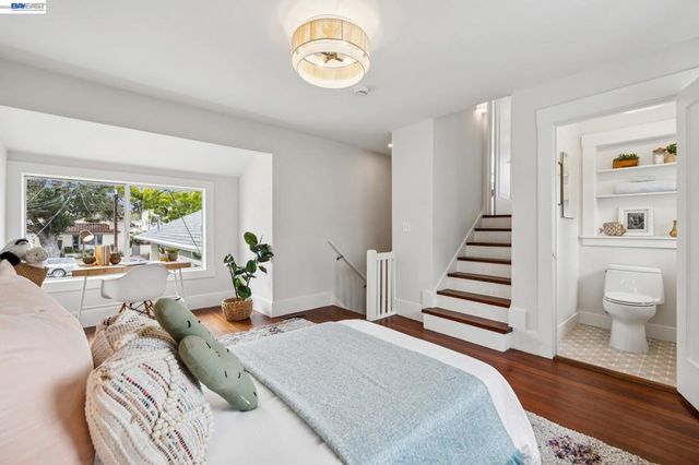 1827 Santa Clara Ave, Alameda, CA 94501