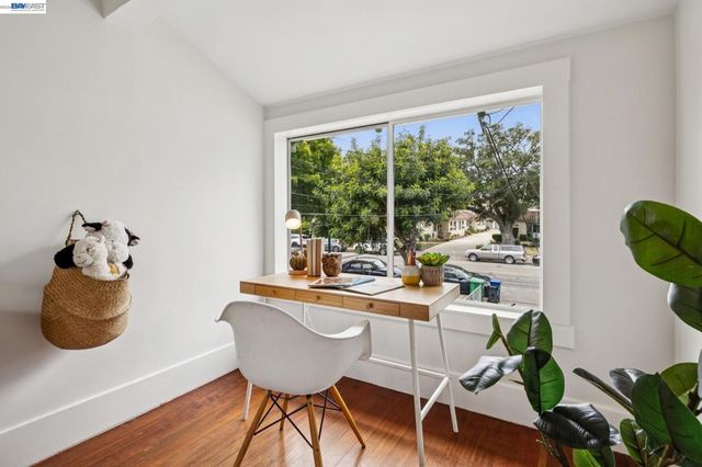 1827 Santa Clara Ave, Alameda, CA 94501