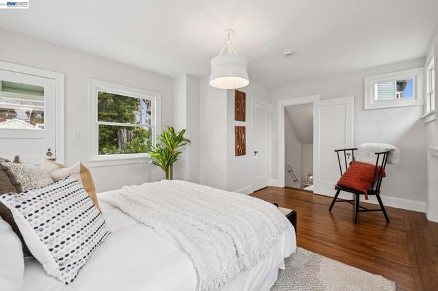 1827 Santa Clara Ave, Alameda, CA 94501