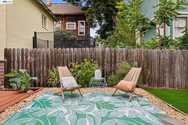 1827 Santa Clara Ave, Alameda, CA 94501