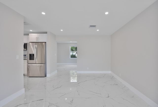215 Evergreen Drive, West Palm Beach, FL 33403