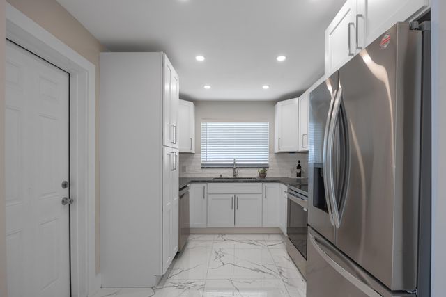 215 Evergreen Drive, West Palm Beach, FL 33403