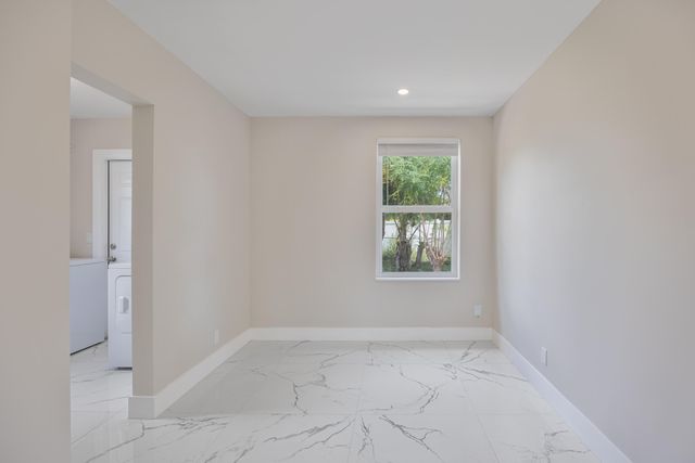 215 Evergreen Drive, West Palm Beach, FL 33403