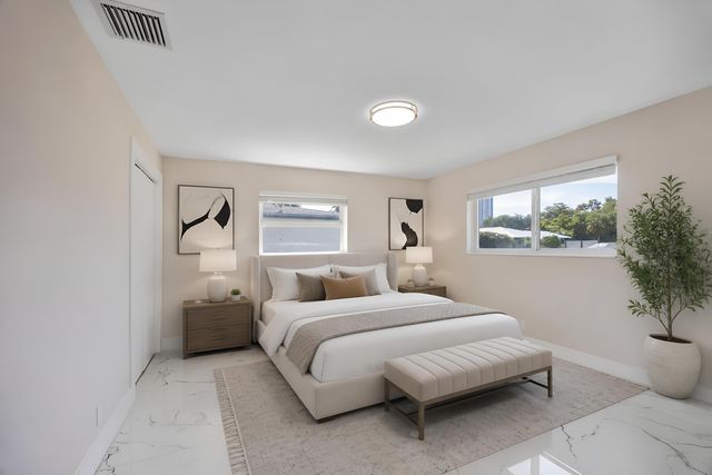 215 Evergreen Drive, West Palm Beach, FL 33403