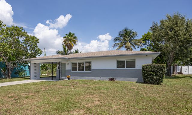 215 Evergreen Drive, West Palm Beach, FL 33403