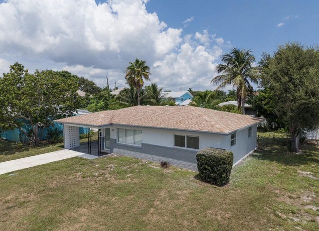 215 Evergreen Drive, West Palm Beach, FL 33403