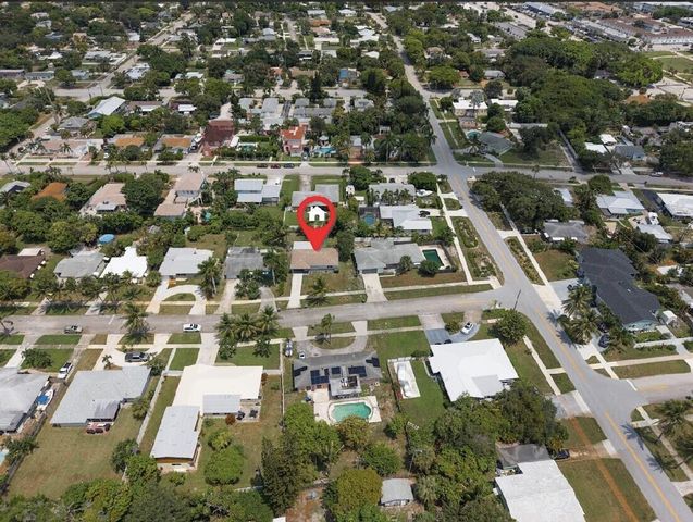 215 Evergreen Drive, West Palm Beach, FL 33403