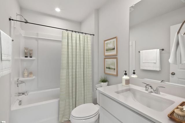 22 Broad River Way, Greenville, SC 29607