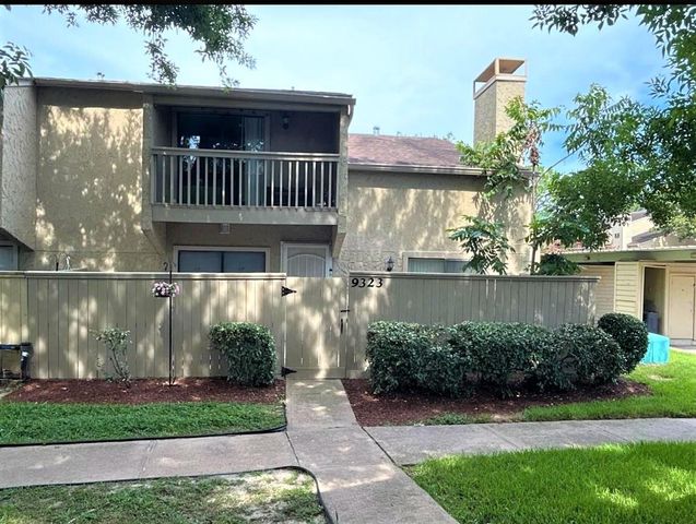 9323 Pagewood Lane, Houston, TX 77063