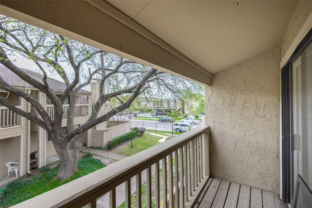 9323 Pagewood Lane, Houston, TX 77063