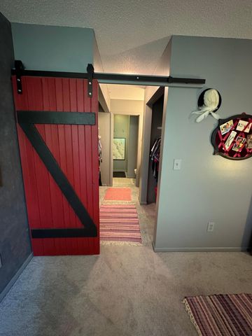 1800 Riverwood Drive 323, Burnsville, MN 55337