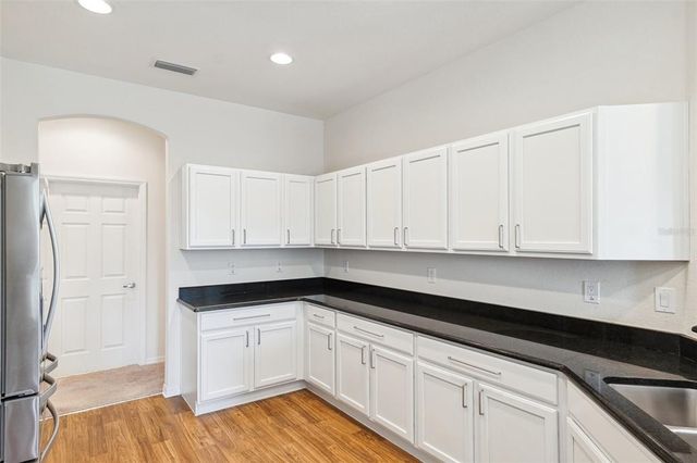 6547 CASTLE GREEN PLACE, Zephyrhills, FL 33541