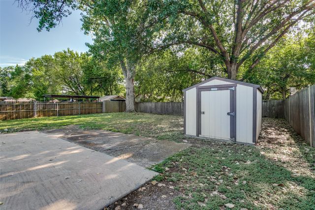 1203 Aransas Drive, Euless, TX 76039