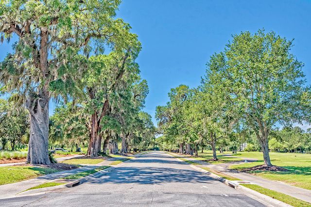 3125 Sturbridge Road, Mount Pleasant, SC 29466