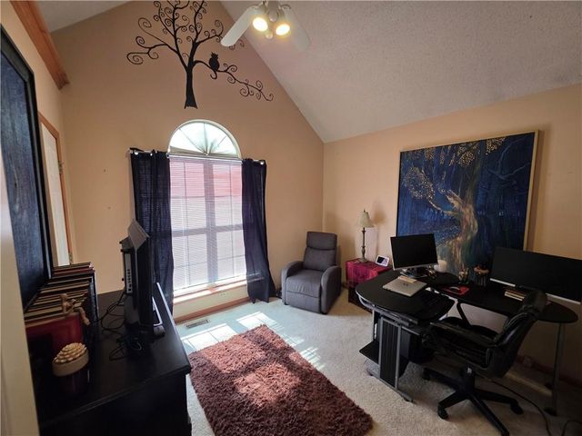 906 Rome Court, Belton, MO 64012