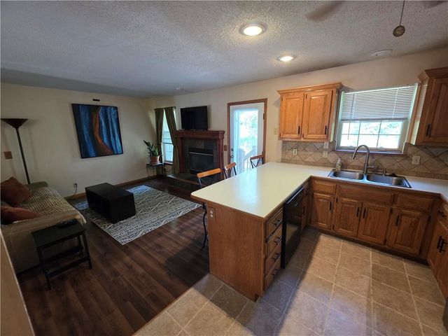 906 Rome Court, Belton, MO 64012
