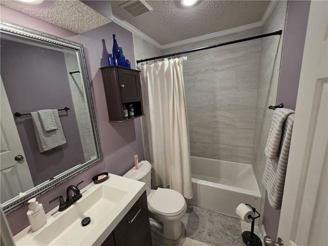 906 Rome Court, Belton, MO 64012