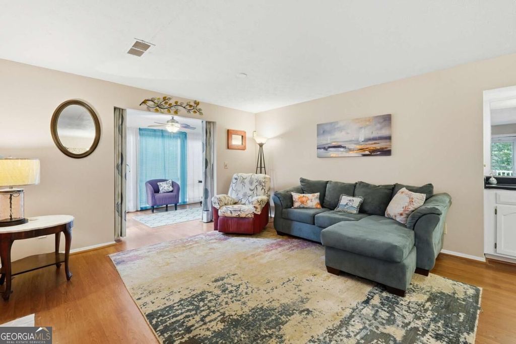 1624 Raleigh Circle SE 1624, Marietta, GA 30067 — photo 3