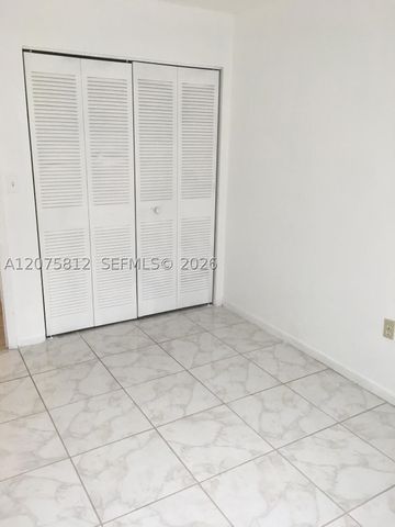 669 W 80th St 0, Hialeah, FL 33014