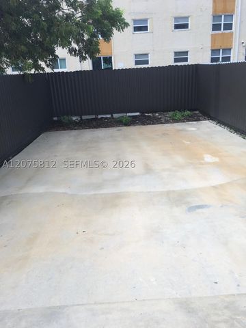 669 W 80th St 0, Hialeah, FL 33014