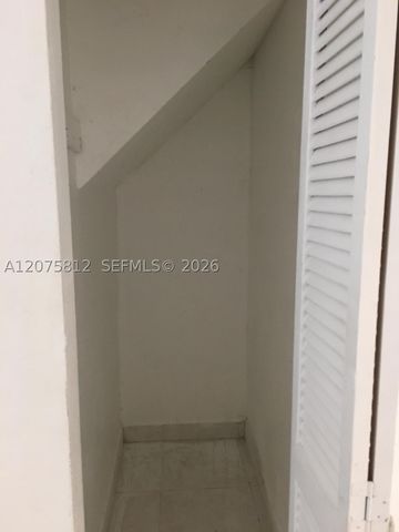 669 W 80th St 0, Hialeah, FL 33014
